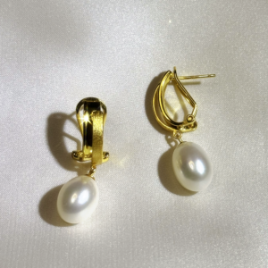 Raffie & Julia "Pearl Drop Huggie Earrings" Freshwater Pearls in Thick Gold Plated Sterling Silver