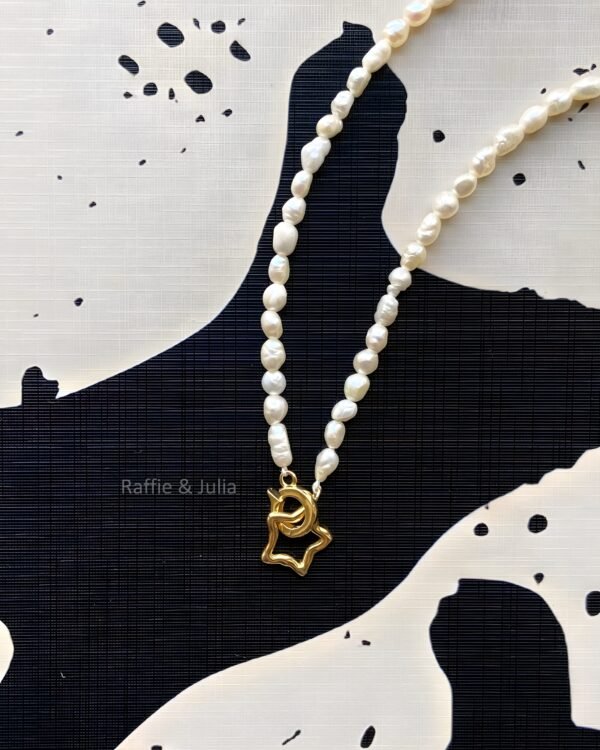 Raffie & Julia Daisy Necklace, Baby Baroque Pearls, Star Clasp in Sterling Silver