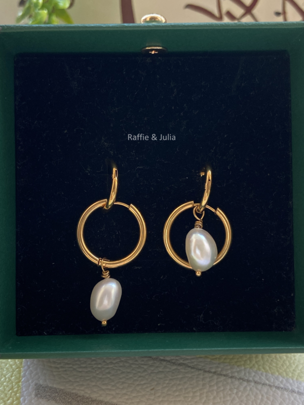 Raffie & Julia- Spell Pearl Hoops- 18k Gold Plated Stainless Steel Hoop Earrings with Detachable Freshwater Pearls, Versatile Minimalist Jewelry, Elegant Everyday Earrings, Classic Pearl Hoops for Women